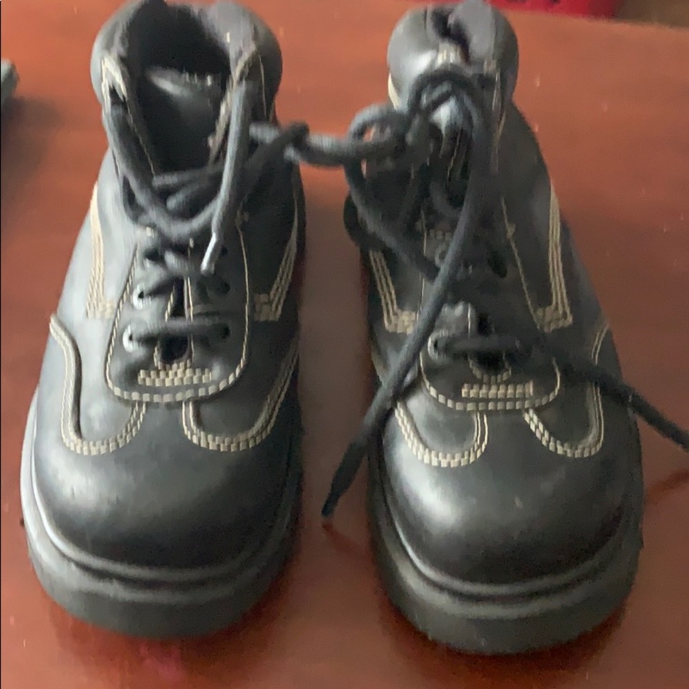 Dr martens boots size 6 men’s